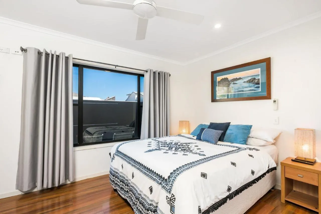 Apartment Byron Bay Accom Unit 2 8 Lawson Street, Byron Bay - Absolute Solace