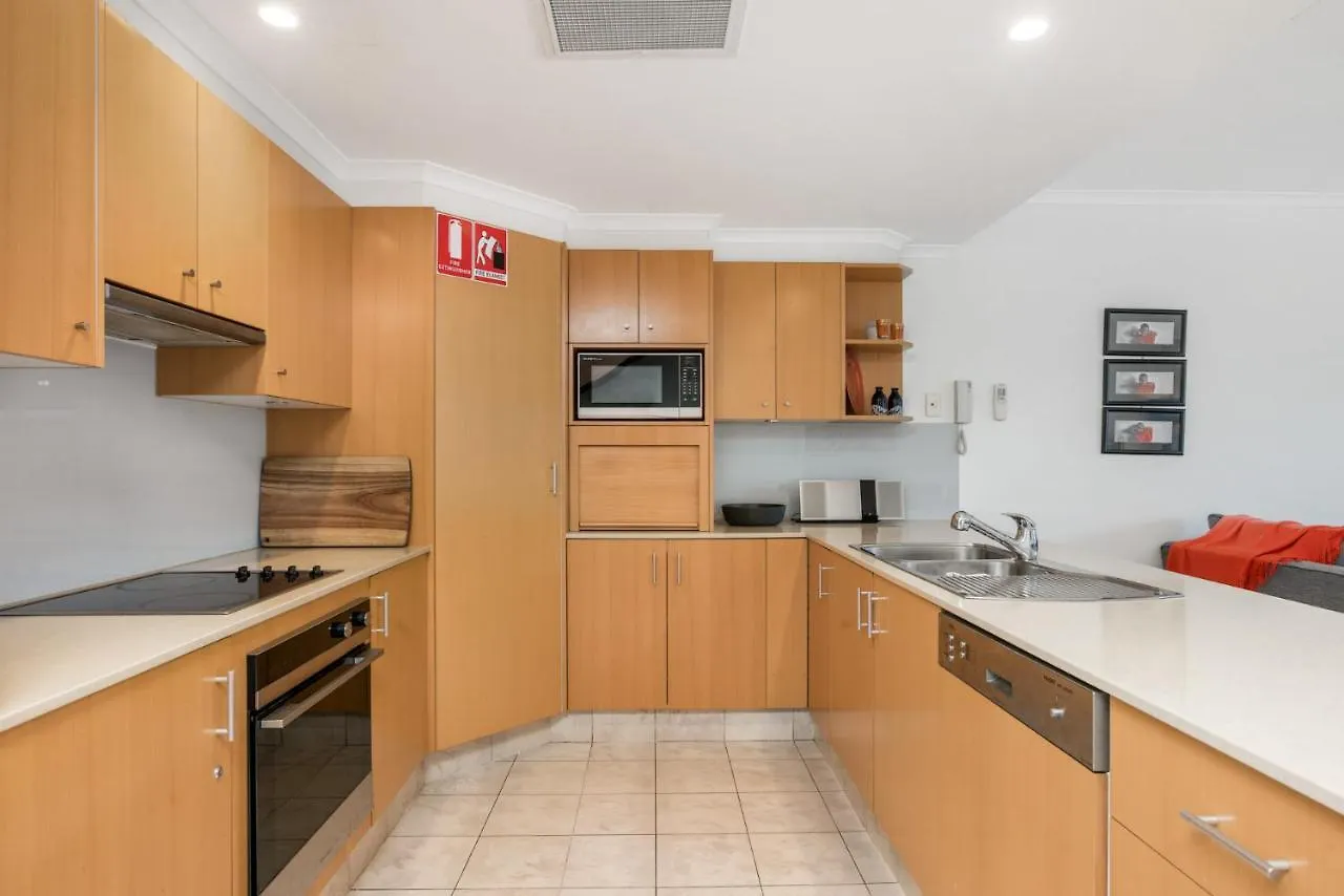 Byron Bay Accom Unit 2 8 Lawson Street, Byron Bay - Absolute Solace 0*,